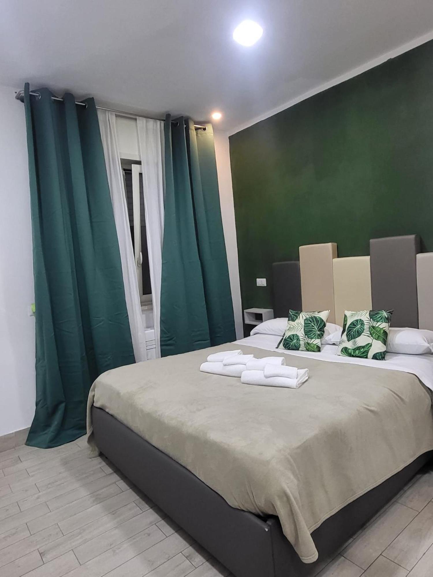 New Era Rooms Наполи Екстериор снимка