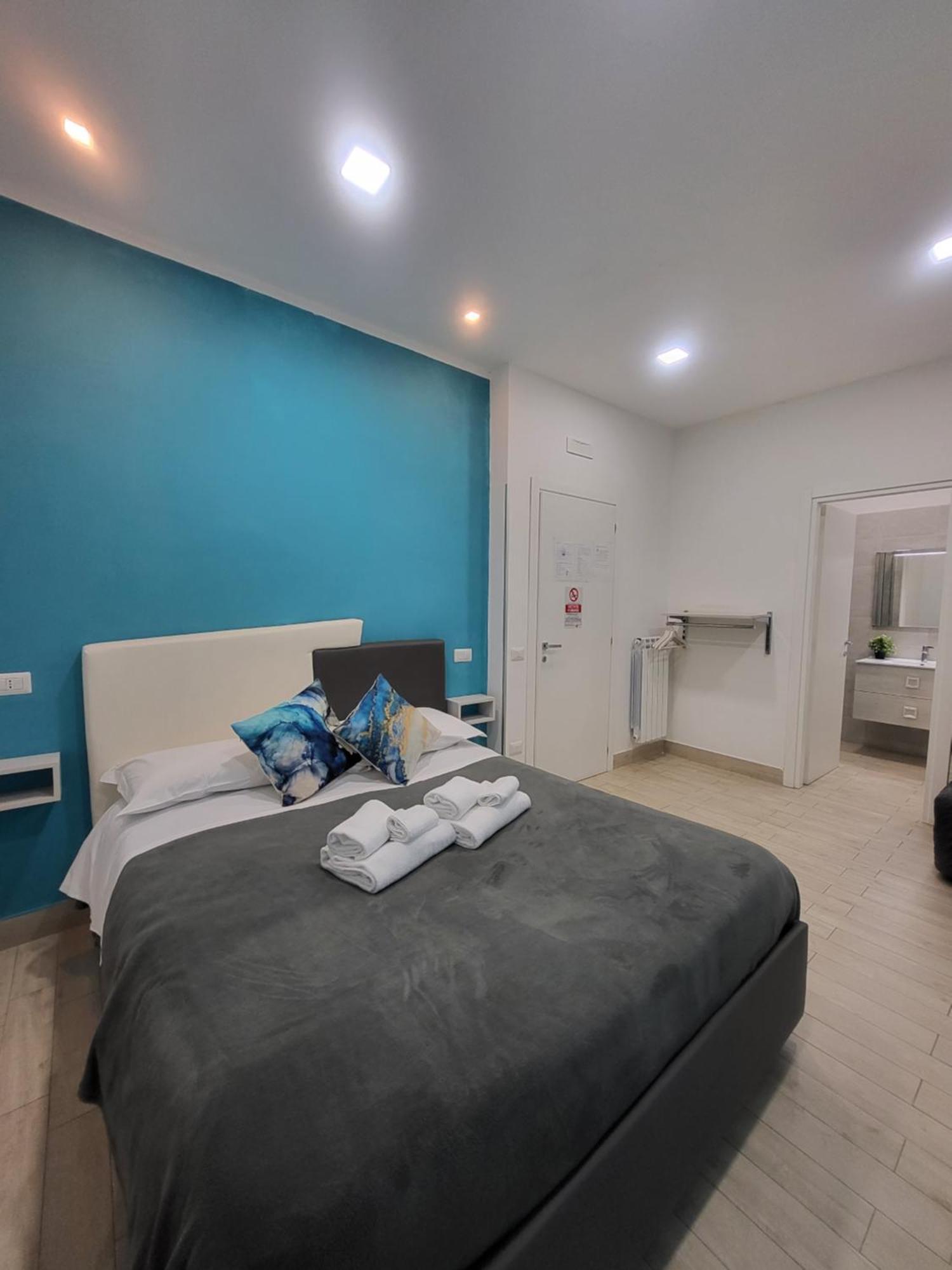 New Era Rooms Наполи Екстериор снимка